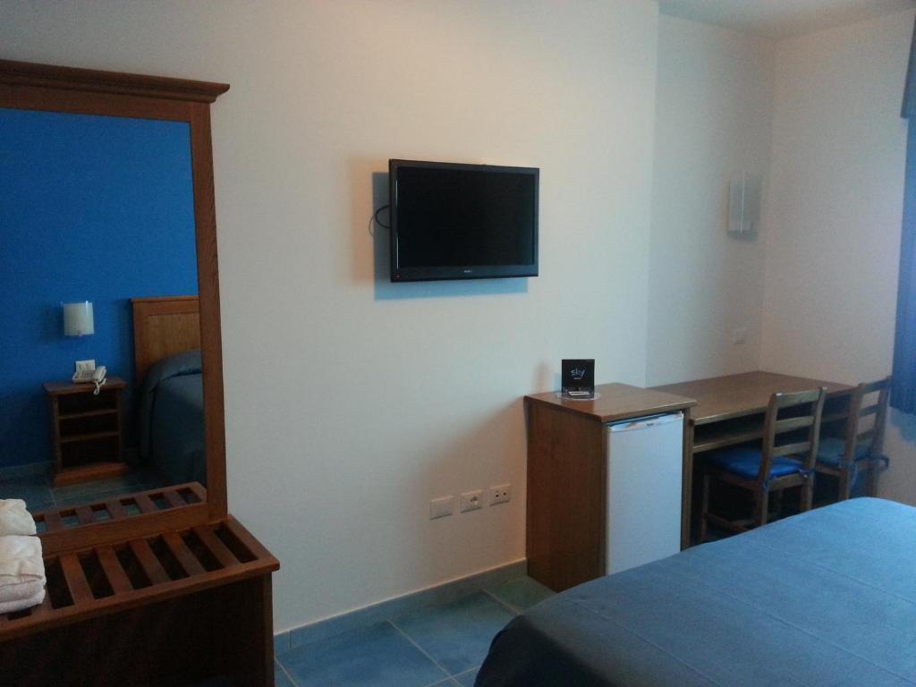 Serpa Hotel Anzio Bilik gambar