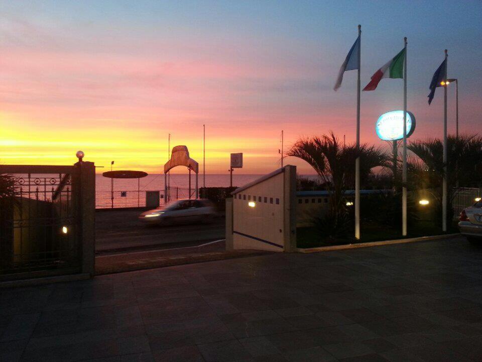 Serpa Hotel Anzio Luaran gambar