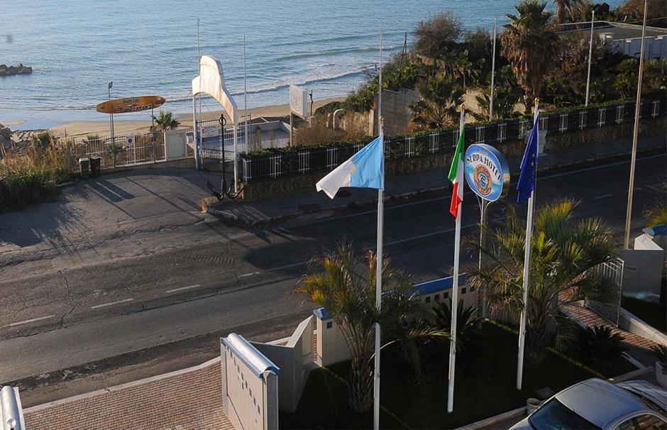 Serpa Hotel Anzio Luaran gambar